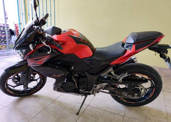KAWASAKI Z300 KAWASAKI Z300
